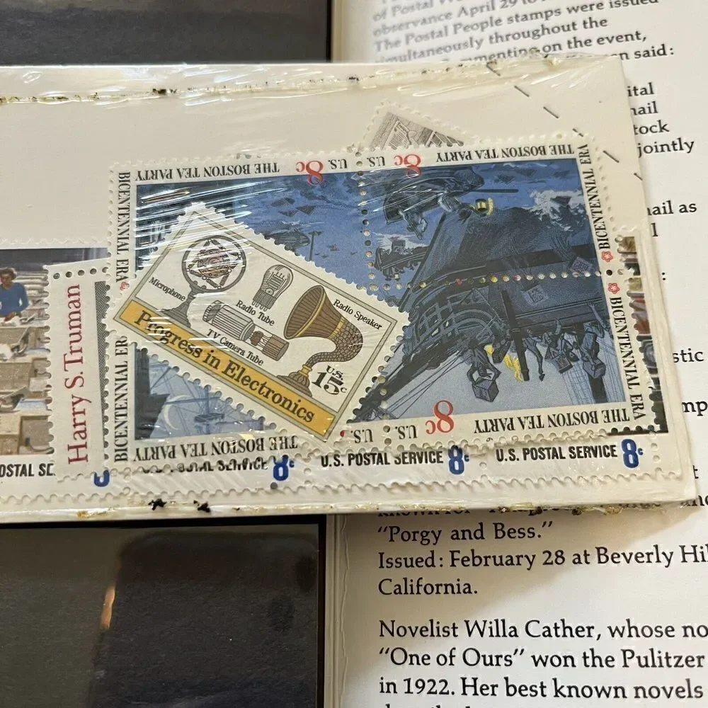 1973 US Postal Service Souvenir Mint Stamp Set - Mini Album Vintage Lot Set 1